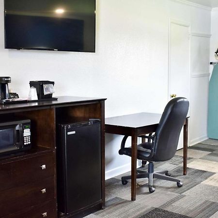 Rodeway Inn Swainsboro Zewnętrze zdjęcie