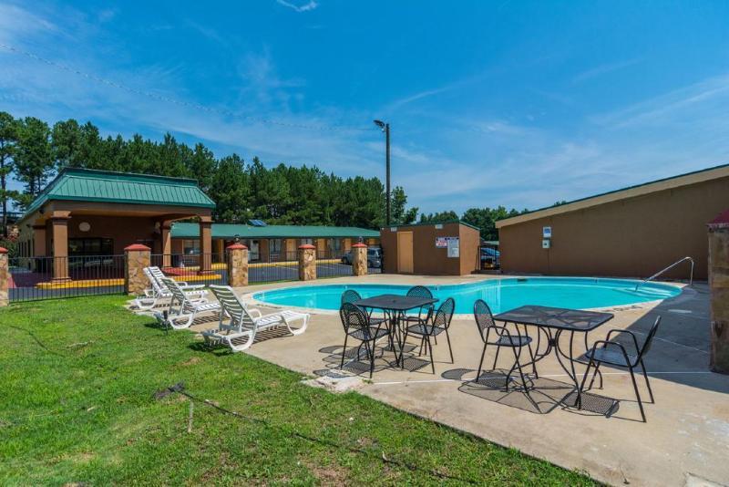Rodeway Inn Swainsboro Zewnętrze zdjęcie