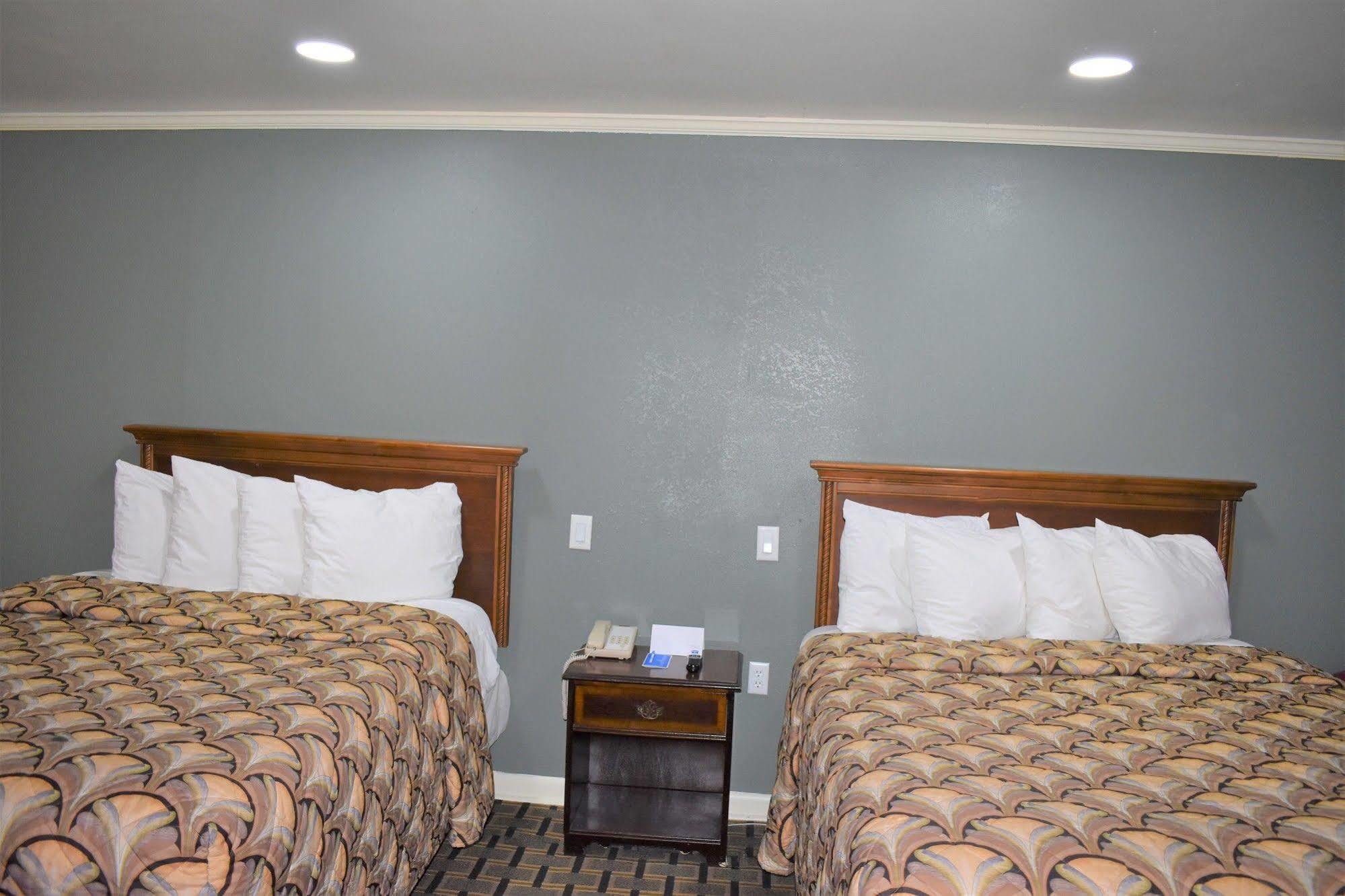 Rodeway Inn Swainsboro Zewnętrze zdjęcie